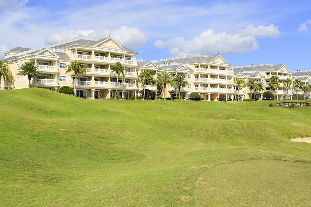 centre court golf condo view