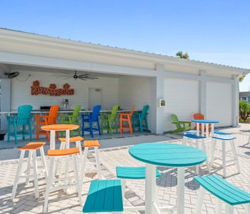 Windsor Cay Resort Poolside Bar